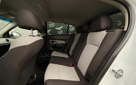 Chevrolet Cruze II, 2013 год, 815 000 рублей, 12 фотография
