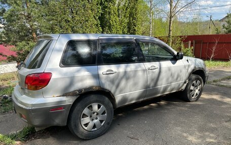 Mitsubishi Outlander III рестайлинг 3, 2003 год, 380 000 рублей, 4 фотография