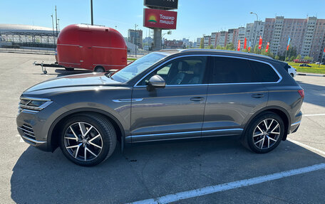 Volkswagen Touareg III, 2020 год, 6 180 000 рублей, 2 фотография