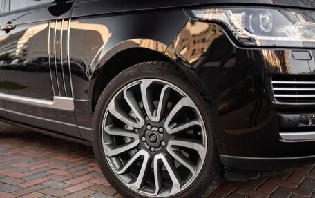 Land Rover Range Rover IV рестайлинг, 2014 год, 3 300 000 рублей, 23 фотография