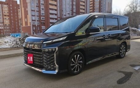 Toyota Voxy, 2022 год, 3 890 000 рублей, 9 фотография