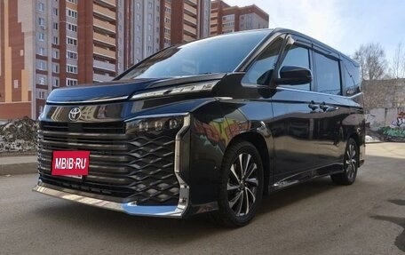Toyota Voxy, 2022 год, 3 890 000 рублей, 5 фотография
