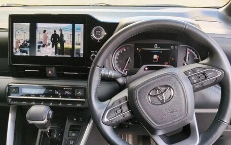 Toyota Voxy, 2022 год, 3 890 000 рублей, 19 фотография