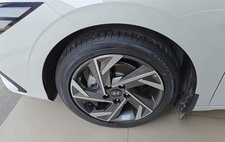 Hyundai Elantra, 2025 год, 1 715 000 рублей, 4 фотография
