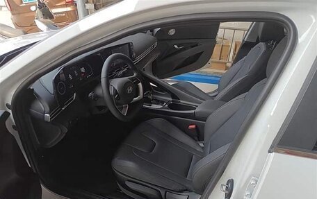 Hyundai Elantra, 2025 год, 1 715 000 рублей, 14 фотография