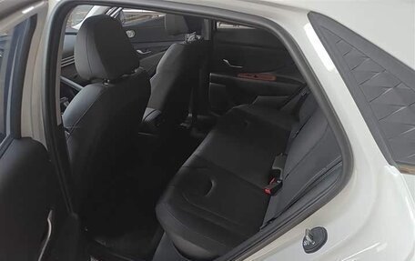 Hyundai Elantra, 2025 год, 1 715 000 рублей, 22 фотография