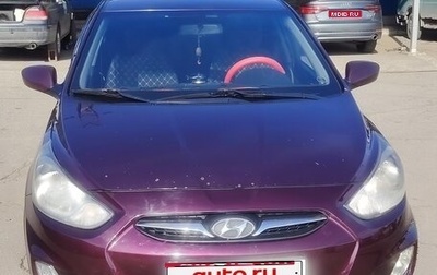 Hyundai Solaris II рестайлинг, 2011 год, 700 000 рублей, 1 фотография