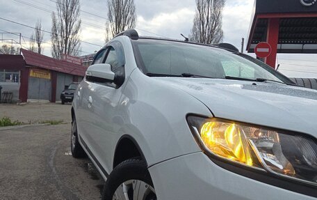Renault Logan II, 2017 год, 730 000 рублей, 5 фотография