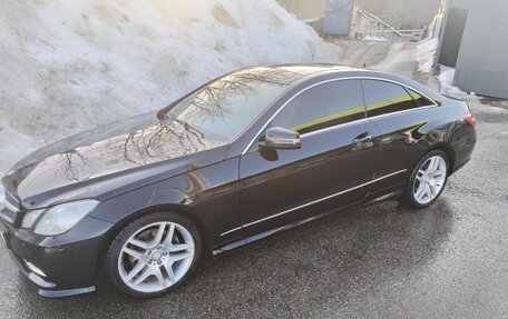 Mercedes-Benz E-Класс, 2012 год, 1 550 000 рублей, 16 фотография