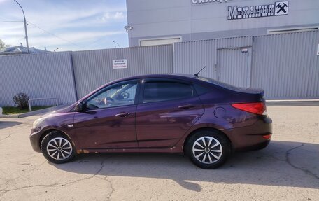 Hyundai Solaris II рестайлинг, 2011 год, 700 000 рублей, 6 фотография
