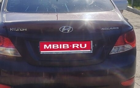 Hyundai Solaris II рестайлинг, 2011 год, 700 000 рублей, 4 фотография