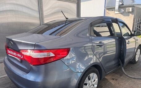 KIA Rio III рестайлинг, 2013 год, 900 000 рублей, 3 фотография
