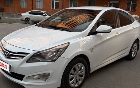 Hyundai Solaris II рестайлинг, 2014 год, 770 000 рублей, 2 фотография