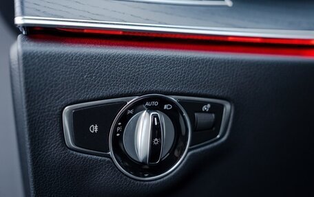Mercedes-Benz E-Класс AMG, 2019 год, 4 000 000 рублей, 29 фотография