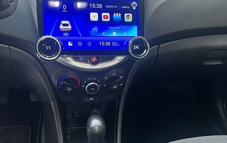 Hyundai Solaris II рестайлинг, 2013 год, 820 000 рублей, 14 фотография