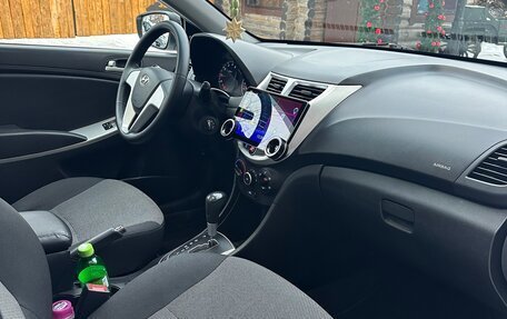 Hyundai Solaris II рестайлинг, 2013 год, 820 000 рублей, 10 фотография