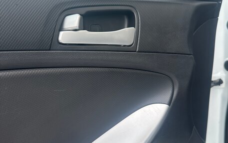 Hyundai Solaris II рестайлинг, 2013 год, 820 000 рублей, 16 фотография