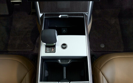 Land Rover Range Rover IV рестайлинг, 2025 год, 25 000 000 рублей, 17 фотография
