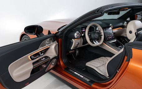 Mercedes-Benz SL-Класс AMG, 2024 год, 27 990 000 рублей, 13 фотография