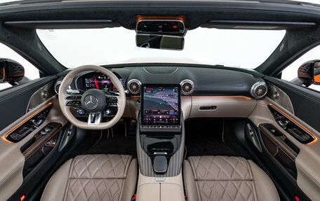 Mercedes-Benz SL-Класс AMG, 2024 год, 27 990 000 рублей, 31 фотография