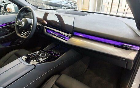 BMW 5 серия, 2025 год, 10 400 000 рублей, 14 фотография