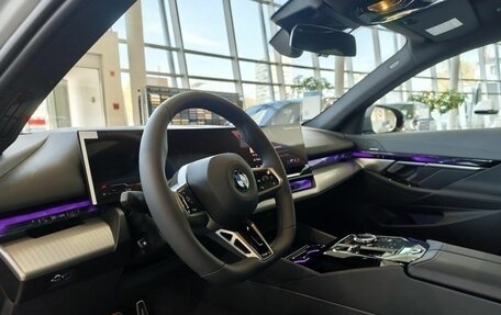 BMW 5 серия, 2025 год, 10 400 000 рублей, 16 фотография