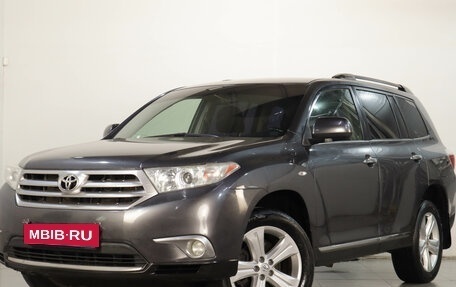 Toyota Highlander III, 2013 год, 1 949 000 рублей, 4 фотография