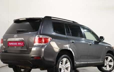 Toyota Highlander III, 2013 год, 1 949 000 рублей, 7 фотография