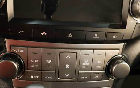 Toyota Highlander III, 2013 год, 1 949 000 рублей, 13 фотография