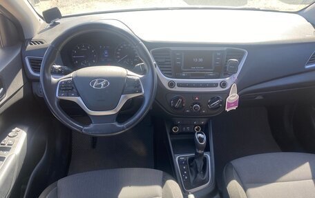 Hyundai Solaris II рестайлинг, 2017 год, 1 310 000 рублей, 7 фотография