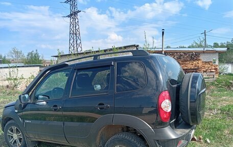 Chevrolet Niva I рестайлинг, 2018 год, 630 000 рублей, 5 фотография