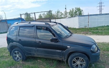 Chevrolet Niva I рестайлинг, 2018 год, 630 000 рублей, 4 фотография