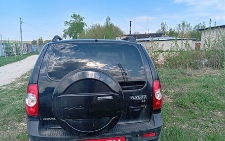 Chevrolet Niva I рестайлинг, 2018 год, 630 000 рублей, 2 фотография