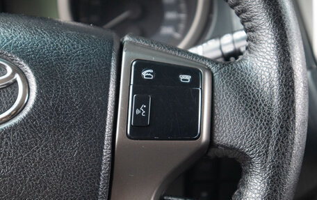 Toyota Land Cruiser Prado 150 рестайлинг 2, 2012 год, 2 899 000 рублей, 11 фотография