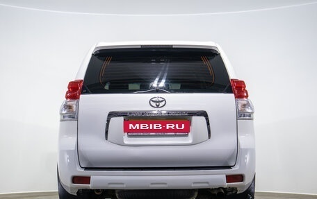 Toyota Land Cruiser Prado 150 рестайлинг 2, 2012 год, 2 899 000 рублей, 6 фотография
