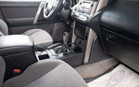 Toyota Land Cruiser Prado 150 рестайлинг 2, 2012 год, 2 899 000 рублей, 18 фотография