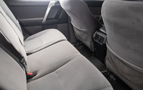 Toyota Land Cruiser Prado 150 рестайлинг 2, 2012 год, 2 899 000 рублей, 19 фотография