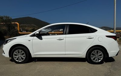 Hyundai Solaris II рестайлинг, 2017 год, 1 220 000 рублей, 1 фотография
