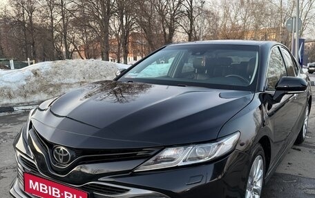 Toyota Camry, 2019 год, 2 230 000 рублей, 1 фотография