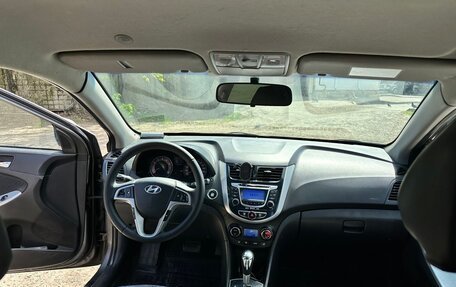 Hyundai Solaris II рестайлинг, 2011 год, 820 000 рублей, 15 фотография