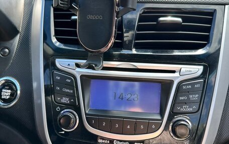 Hyundai Solaris II рестайлинг, 2011 год, 820 000 рублей, 20 фотография