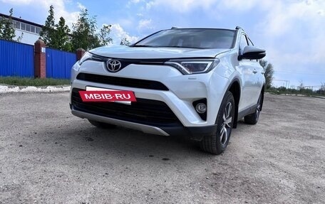 Toyota RAV4, 2019 год, 2 890 000 рублей, 4 фотография