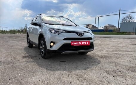 Toyota RAV4, 2019 год, 2 890 000 рублей, 5 фотография