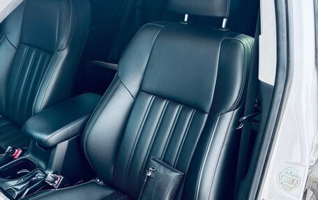 Toyota RAV4, 2019 год, 2 890 000 рублей, 12 фотография