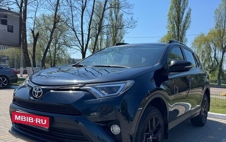 Toyota RAV4, 2019 год, 2 280 000 рублей, 7 фотография
