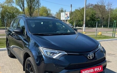 Toyota RAV4, 2019 год, 2 280 000 рублей, 3 фотография