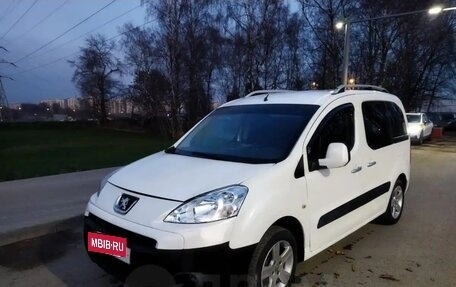 Peugeot Partner II рестайлинг 2, 2011 год, 530 000 рублей, 4 фотография