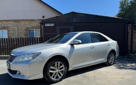 Toyota Camry, 2014 год, 1 550 000 рублей, 4 фотография