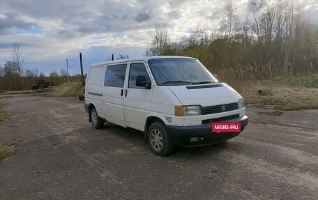 Volkswagen Transporter T4, 2001 год, 395 000 рублей, 2 фотография
