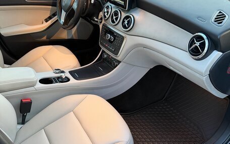 Mercedes-Benz GLA, 2014 год, 1 850 000 рублей, 10 фотография
